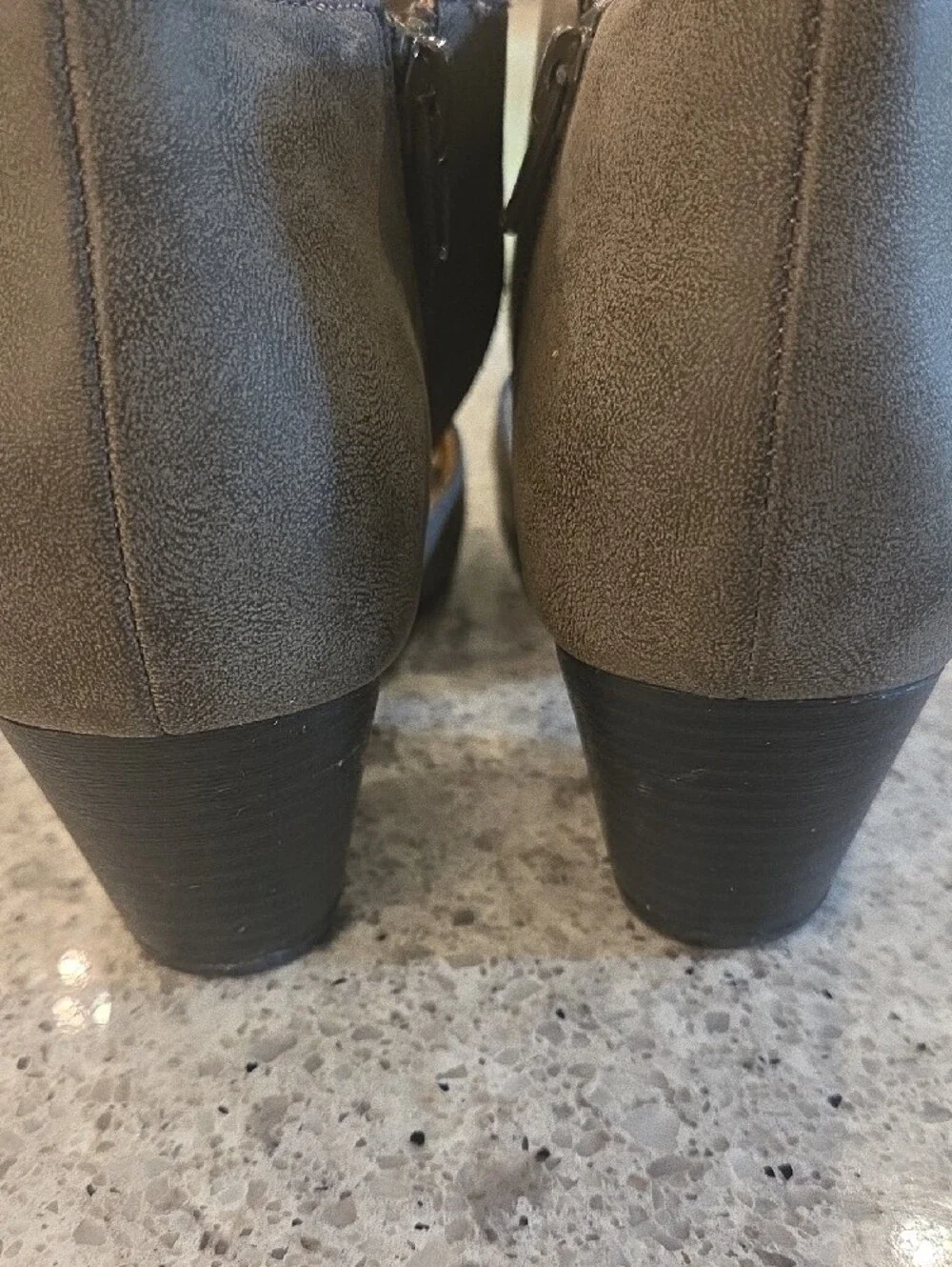 Natural Soul Women’s 10 Gray Open-Toe Block Heel Sandals